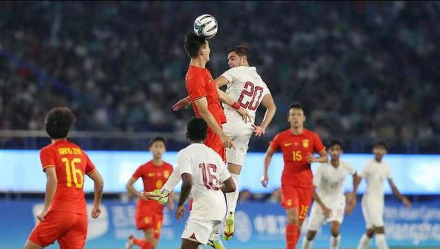 势均力敌：双方实力相当，态势平衡的简单介绍